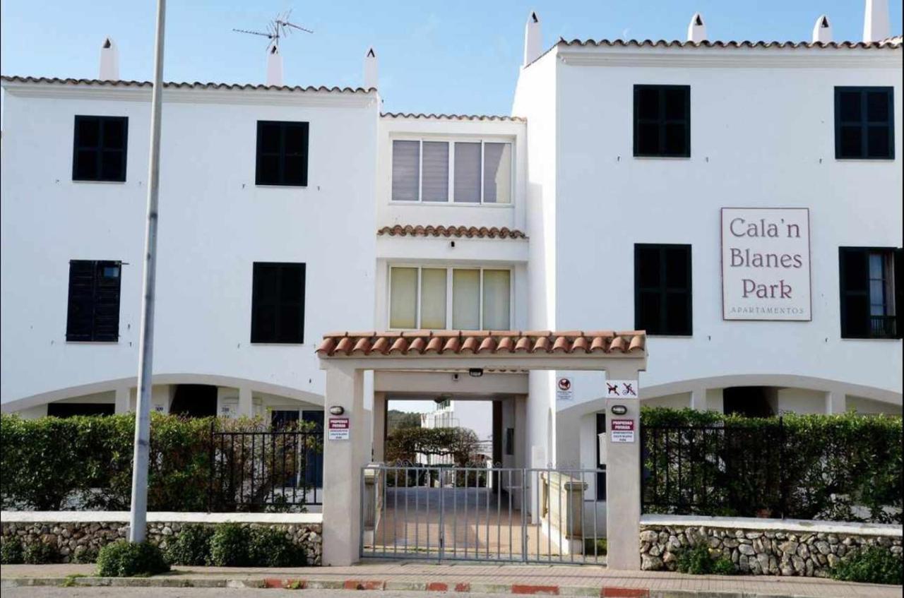 Apartamento Bajo Con Piscina Macarella Cala'N Blanes  Ngoại thất bức ảnh